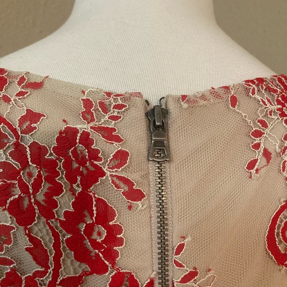 Alice & Olivia Lace Top - Picture 8 of 8